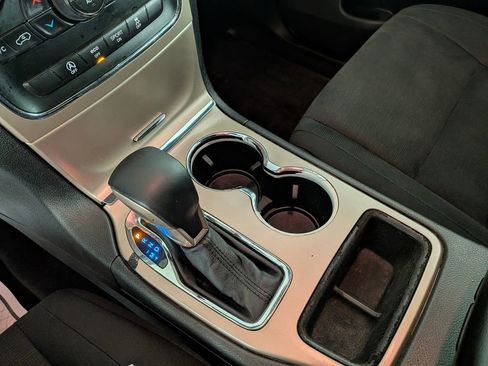 Used 2016 Jeep Grand Cherokee Laredo w/ Quick Order Package 23E image 28