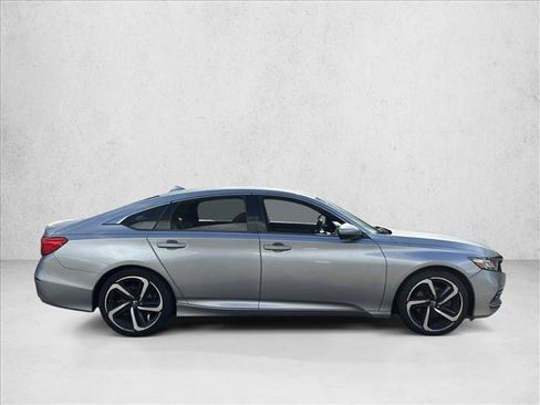 Used 2018 Honda Accord Sport image 4