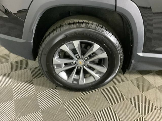 Used 2026 Chevrolet Equinox LT AWD/4WD image 36