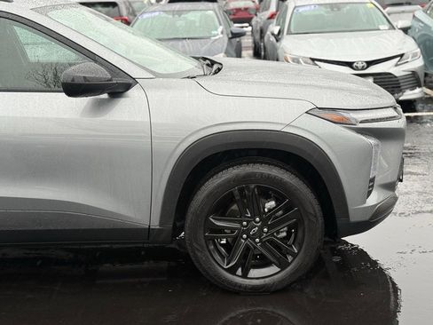 Used 2024 Chevrolet Trax ACTIV w/ Driver Confidence Package image 10