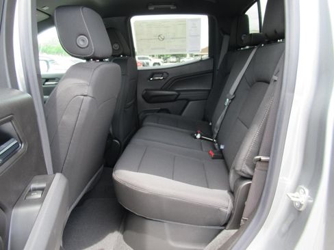 New 2026 GMC Canyon Elevation w/ Convenience Package RWD image 32