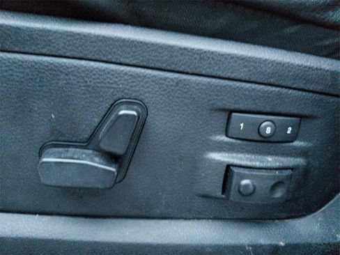 Used 2018 RAM 3500 Laramie image 29