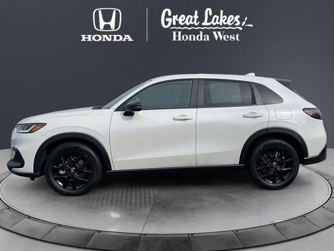 Certified 2025 Honda HR-V Sport image 2