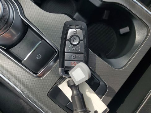 Certified 2022 Ford Edge SEL w/ Convenience Package image 29