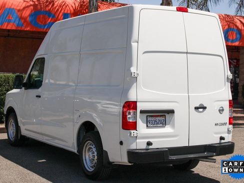 Used 2018 Nissan NV 2500 S image 6