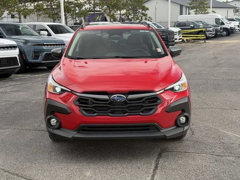 Used 2025 Subaru Crosstrek 2.5i Premium AWD/4WD image 2