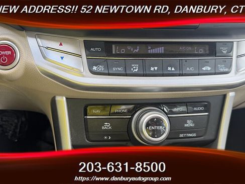 Used 2014 Honda Accord Touring image 27
