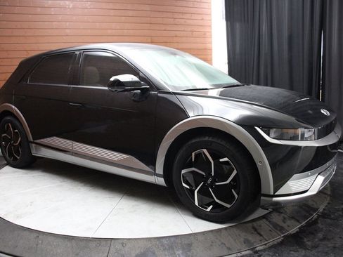 Used 2024 Hyundai Ioniq 5 Limited image 15