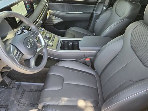 Used 2025 Hyundai Palisade Calligraphy image 8