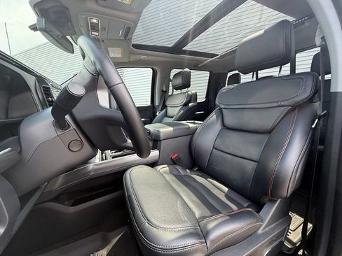 Used 2024 Ford F250 Lariat w/ Lariat Ultimate Package AWD/4WD image 4