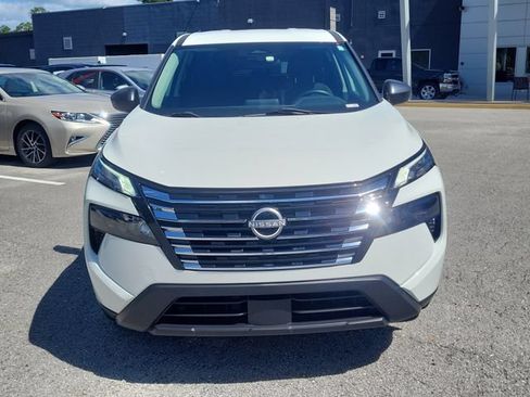 Certified 2024 Nissan Rogue S FWD image 6