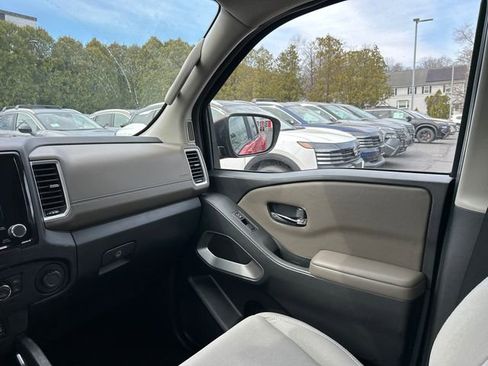 Certified 2023 Nissan Frontier SV w/ SV Convenience Package AWD/4WD image 26