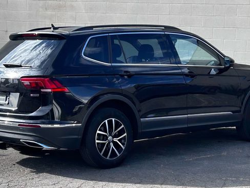 Used 2021 Volkswagen Tiguan SE w/ 3rd Row Seat Package AWD/4WD image 5