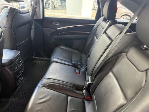 Used 2018 Acura MDX SH-AWD image 3