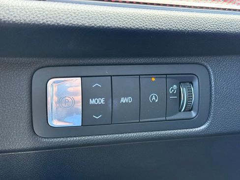 Used 2024 Chevrolet Traverse RS AWD/4WD image 13