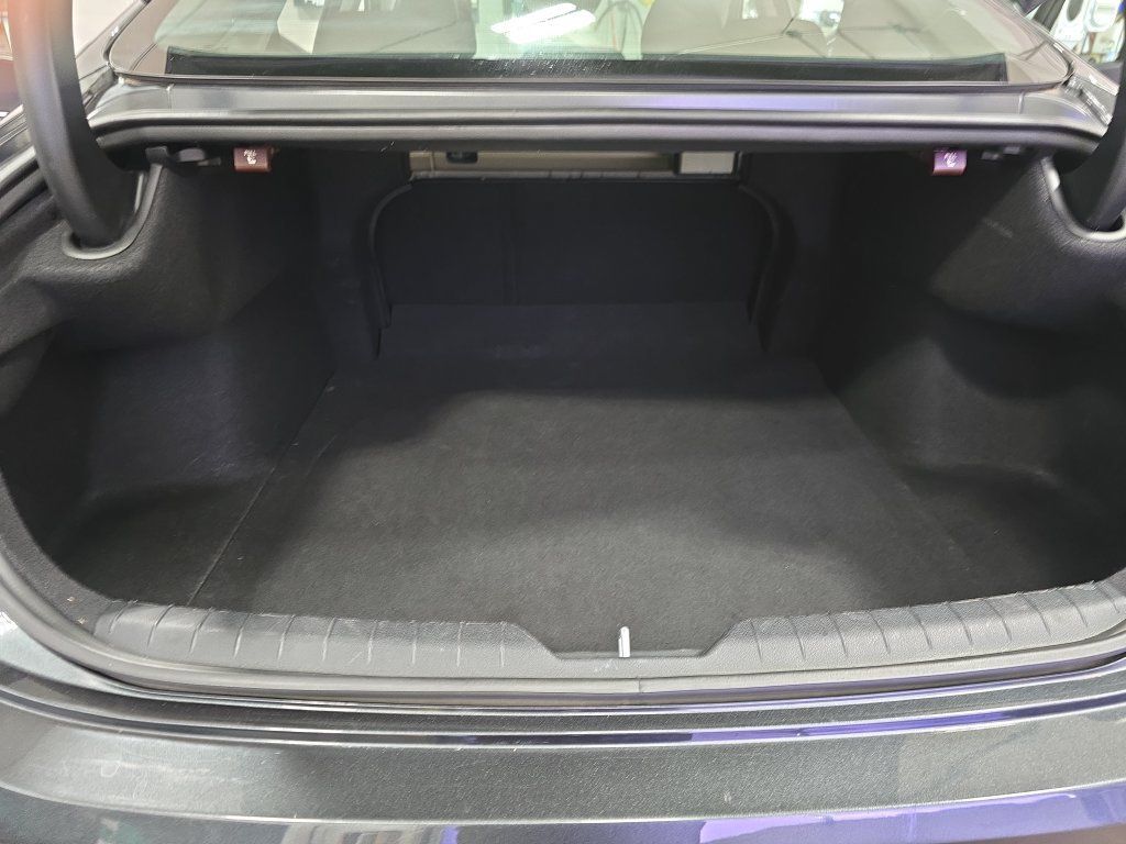 Used 2025 Hyundai Sonata SEL FWD image 12