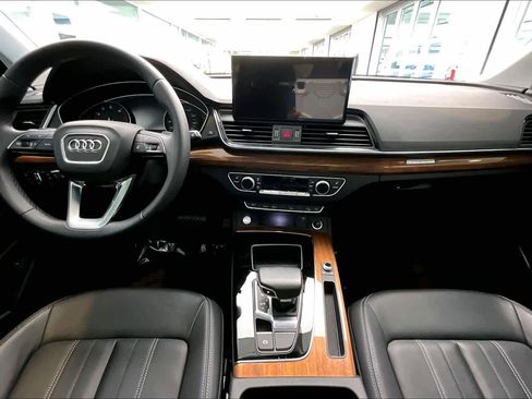 Certified 2023 Audi Q5 2.0T Premium w/ Convenience Package image 15