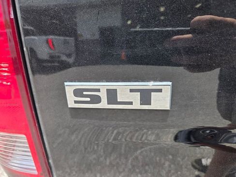 Used 2020 RAM 1500 Classic SLT image 7