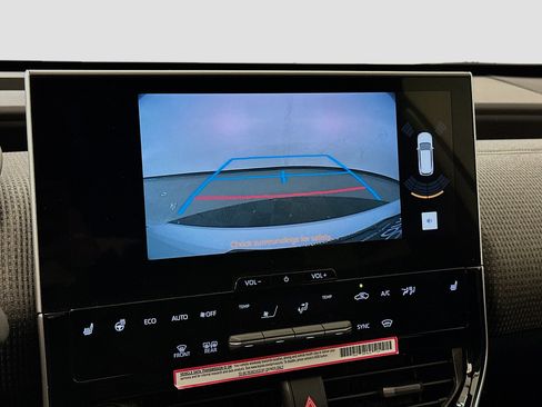 Used 2024 Toyota bZ4X XLE w/ Weather Package image 23