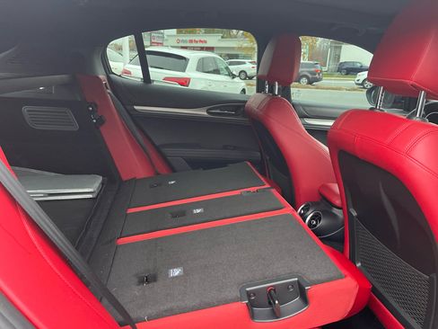 Used 2023 Alfa Romeo Stelvio Veloce image 51