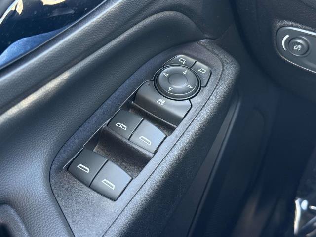 Used 2019 Chevrolet Equinox LT AWD/4WD image 17