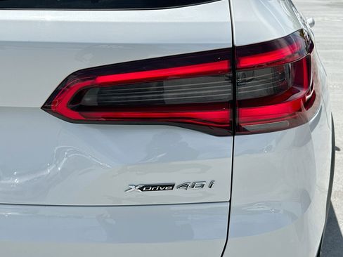 Used 2019 BMW X5 xDrive40i w/ Convenience Package AWD/4WD image 32