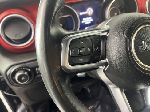 Used 2018 Jeep Wrangler Unlimited Rubicon w/ Steel Bumper Group image 17