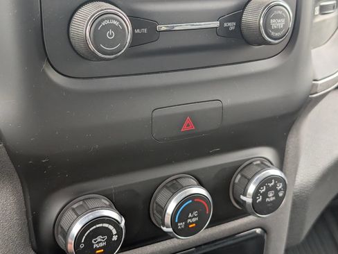 Used 2022 RAM 1500 Tradesman AWD/4WD image 23
