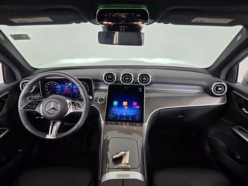 Certified 2025 Mercedes-Benz GLC 300 4MATIC image 23