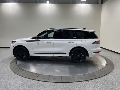 New 2026 Lincoln Aviator Reserve AWD/4WD image 9