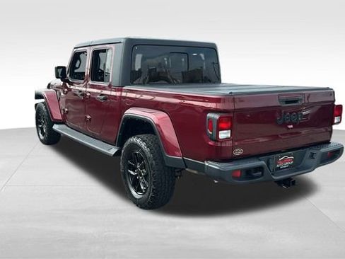 Used 2022 Jeep Gladiator Sport image 6