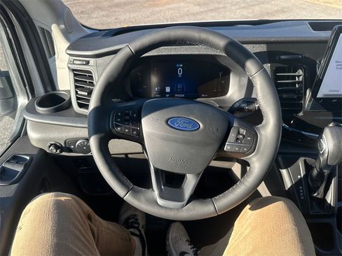 New 2026 Ford Transit 350 148 Medium Roof Wagon image 18