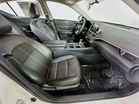 Used 2019 Nissan Altima 2.5 SR image 11