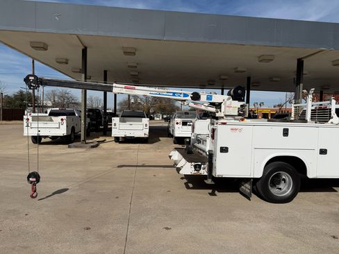 Used 2019 GMC Sierra 3500 4x4 Crew Cab w/ Sierra Convenience Package image 31