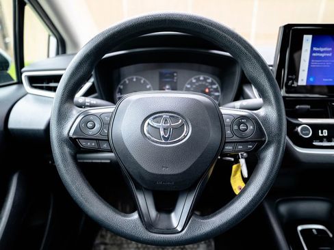 Used 2024 Toyota Corolla LE FWD image 3