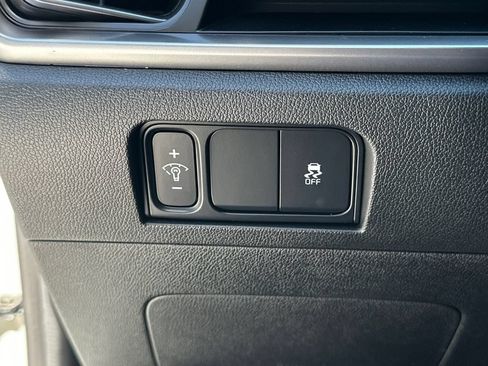 New 2026 Kia Sorento LX FWD image 17