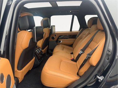 Used 2019 Land Rover Range Rover Autobiography image 13