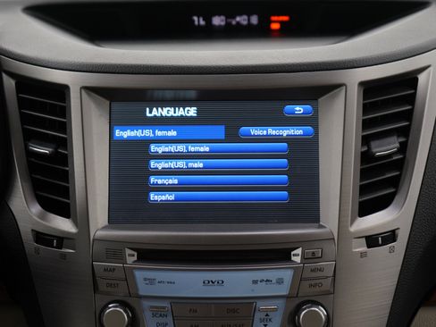 Used 2010 Subaru Outback 3.6R Limited AWD/4WD image 15