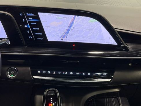 Used 2023 Cadillac Escalade V image 21