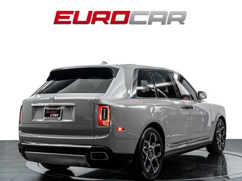 Used 2023 Rolls-Royce Cullinan AWD/4WD image 6