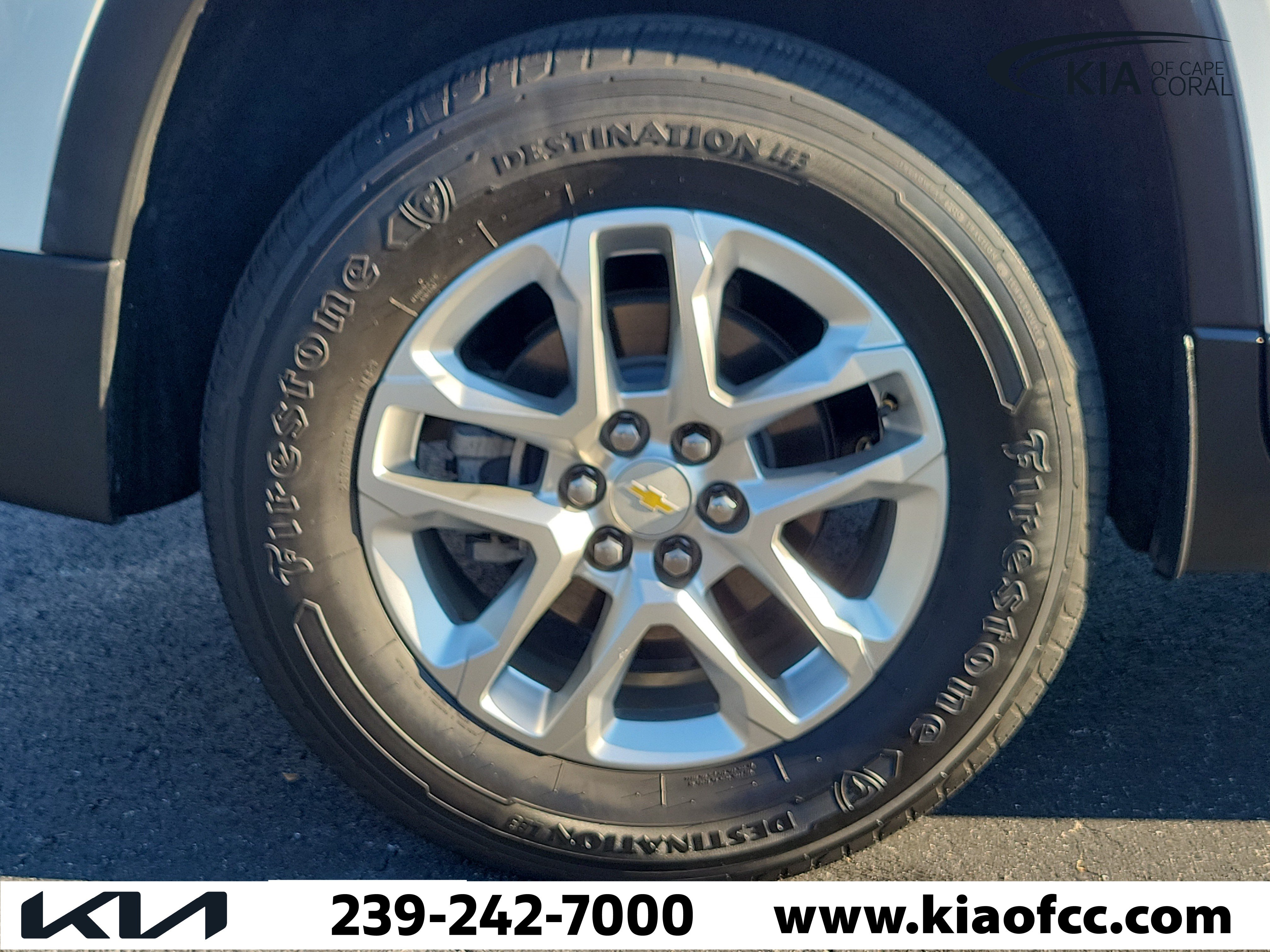 Used 2020 Chevrolet Traverse LT FWD image 9