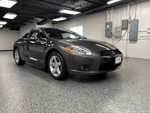Used 2010 Mitsubishi Eclipse GS image 2