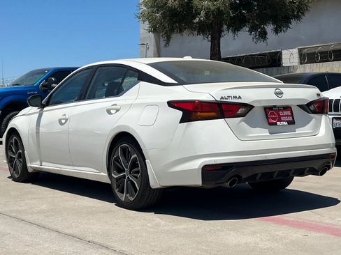 Used 2024 Nissan Altima 2.5 SR FWD image 7