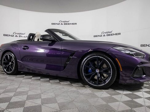 Used 2023 BMW Z4 M40i w/ Premium Package image 3