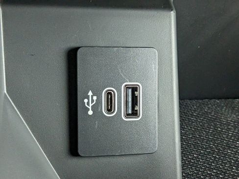 New 2025 Ford F150 Lariat w/ Equipment Group 501A Mid image 23