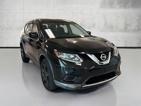 Used 2016 Nissan Rogue S image 3