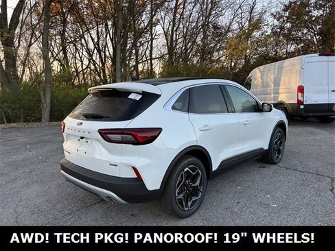 New 2026 Ford Escape Platinum w/ Premium Technology Package image 29