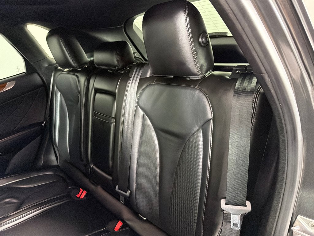 Used 2019 Lincoln MKC Select w/ Select Plus Package FWD image 19