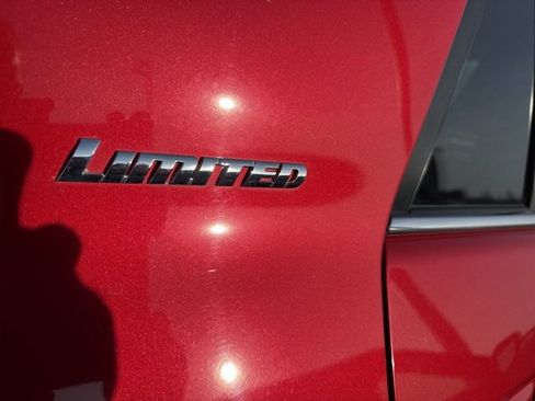 Used 2016 Toyota 4Runner Limited image 11