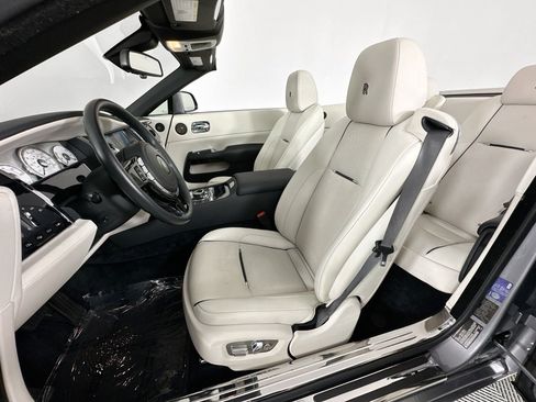 Certified 2016 Rolls-Royce Dawn image 21